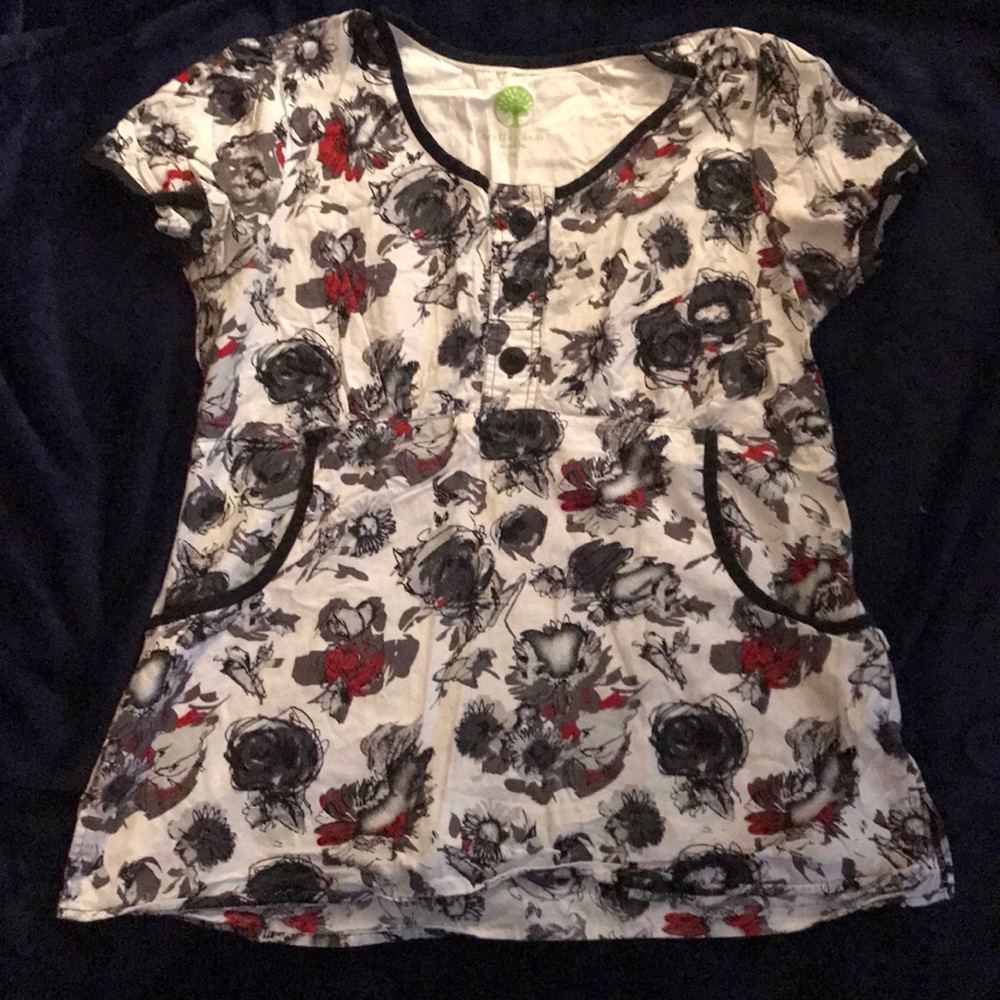 Scrub top